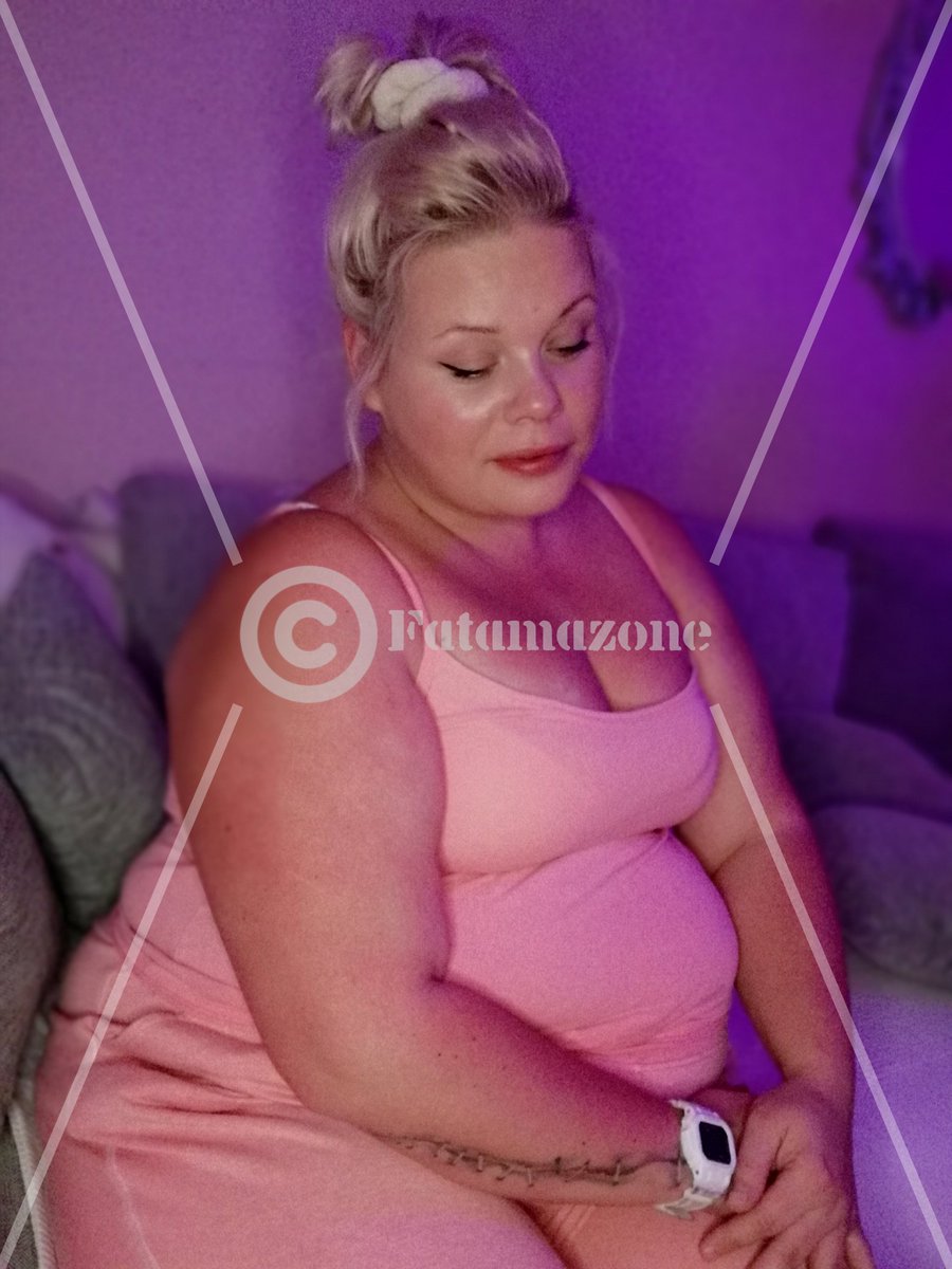 fatamazone's tweet photo. #live #OnAir #BIGOLIVE
#bbw
#ssbbw
#plussize https://t.co/lXHQtdNi8G