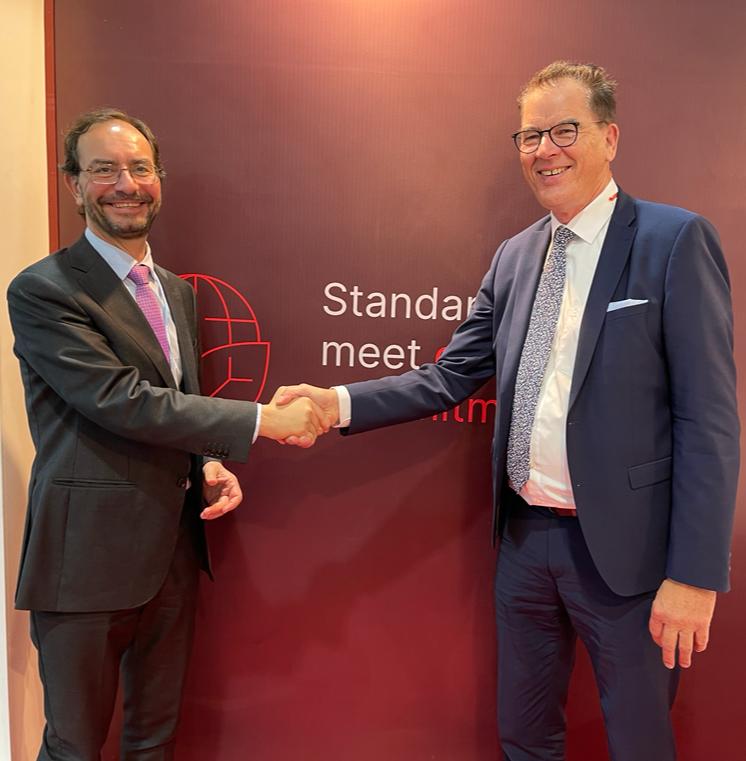 .<a href="/UNIDO/">UNIDO</a>’s collaboration with <a href="/isostandards/">ISO</a> is important to overcome global challenges &amp; fostering trade, &amp; is instrumental in the implementation of the #UN #2030Agenda for sustainable dev. 
I was glad to meet Sergio Mujica <a href="/ISOSecGen/">Sergio Mujica</a> at <a href="/COP27P/">COP27</a>.

#TogetherForImplementation #COP27