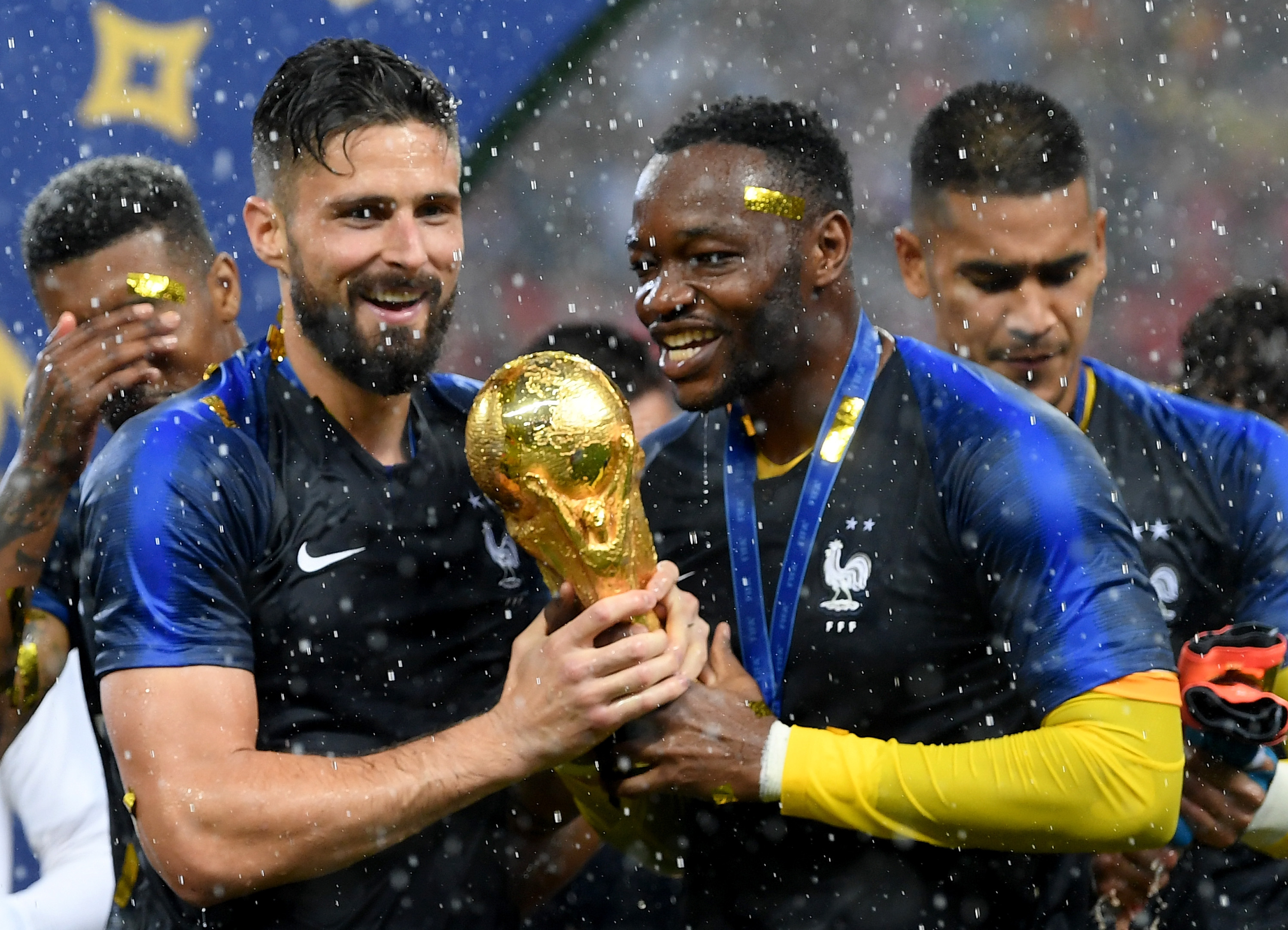 OptaJean on Twitter: "36 - Steve Mandanda (37 years and 226 days) and  Olivier Giroud (36 years and 40 days) are the first two players over 36  years old called up for