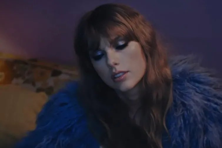 PopBase's tweet photo. ‘Lavender Haze’ is set to be the next single off Taylor Swift’s ‘Midnights’ as it has been serviced to US Pop Radio. https://t.co/kck7jJNN6G