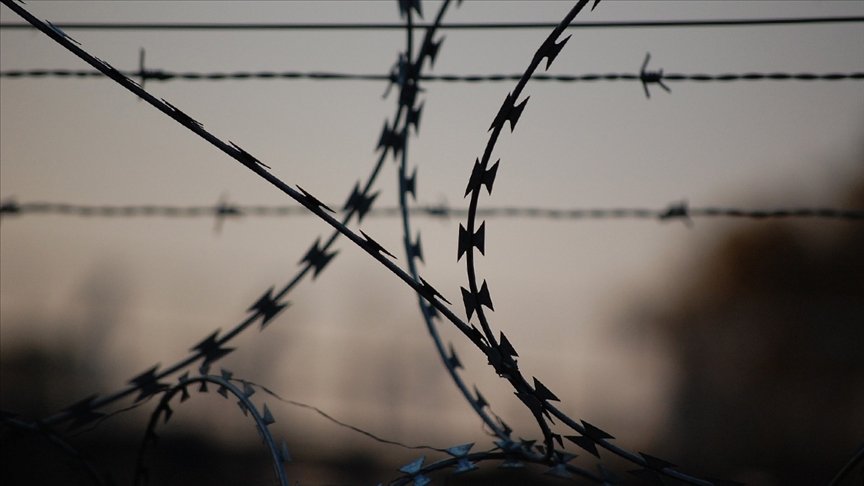 İsrail hapishanelerinde tutuklu 21 Filistinli gazeteci bulunuyor

Lübnan merkezli Gazetecileri Destekleme Komitesi, İsrail hapishanelerinde bazıları "idari tutukluluk" kapsamında olan 21 Filistinli gazetecinin bulunduğunu açıkladı.