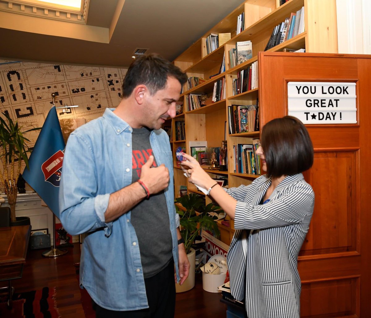 CityOfTirana's tweet photo. Me super grupin e të rinjve Albanian ICT Academy, të cilët do të përfaqësojnë 🇦🇱 në NASA Space Apps Challenge, të nominuar në mesin e 30000 të rinjve nga e gjithë 🌏 për zgjidhjen e sfidës “Paraqitja e të Dhënave nga Sonda Diellore Parker”.

Shumë suksese dhe dalshi fitimtarë💪! https://t.co/PgMvXDFYHs
