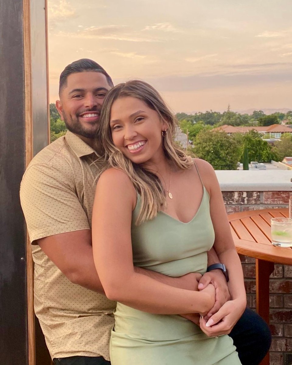 You can always find sunset skies, good company, &amp; craft cocktails at Tetto: Rooftop Bar.🍸 Join us from 5-7 PM for $4 off all menu items tonight, tomorrow, &amp; Sunday. Cheers! ✨