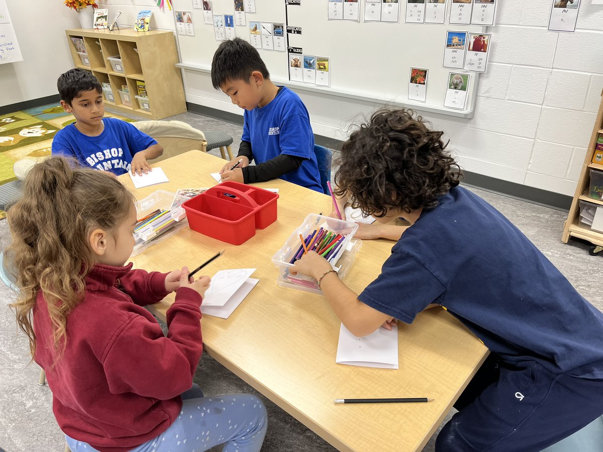 HTS_MsDAprile's tweet photo. We are hard at work making beautiful holiday cards to send to senior citizens and brighten up their winter season. #StudentLifeDay #Impact @HTSRichmondHill https://t.co/rnrj0UBldl