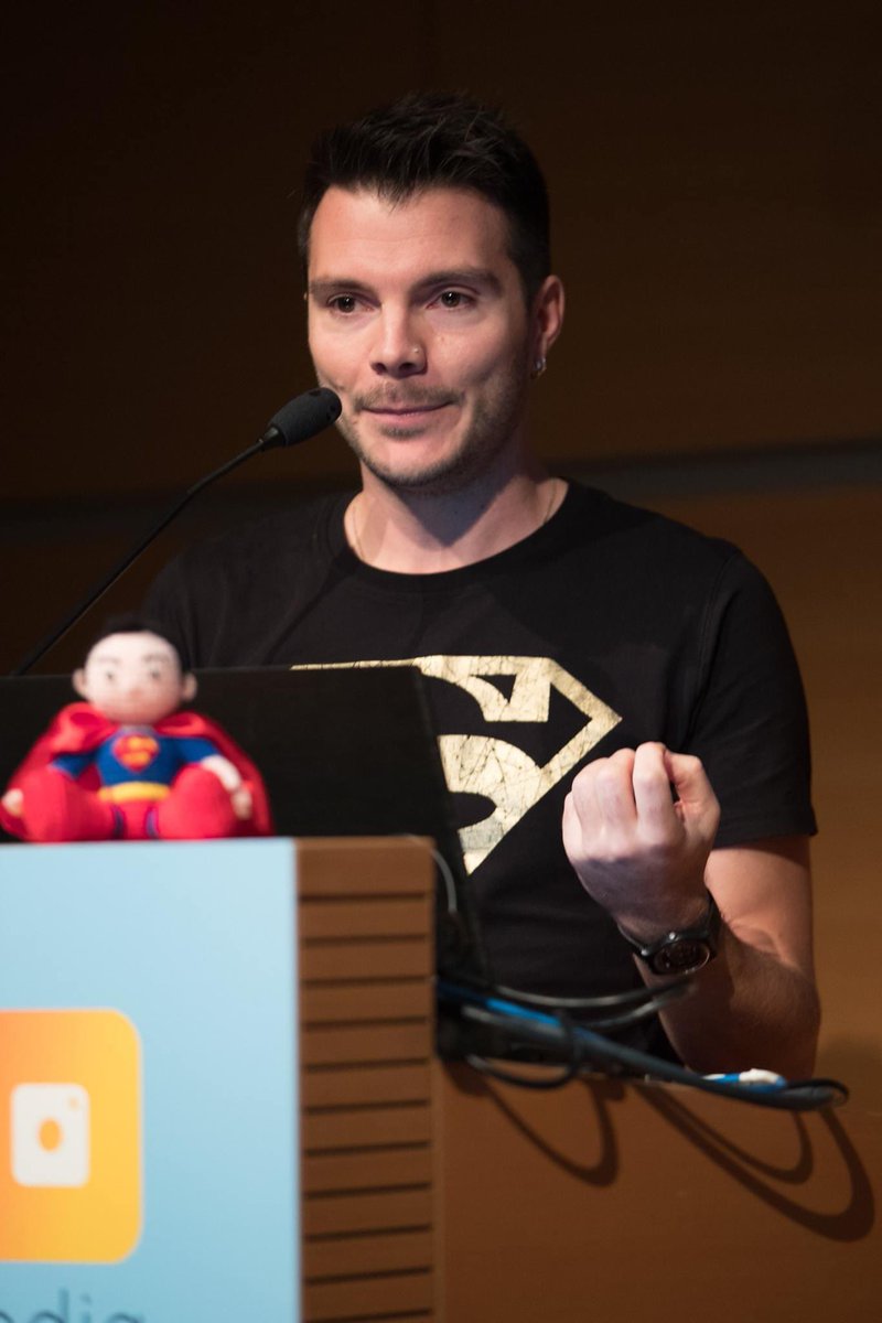 <a href="/TheSMStrategies/">TheSMStrategies</a> questa è la foto della mia prima volta al SMStrategies. E la prossima settimana si replica, cinque anni dopo, a Bologna.