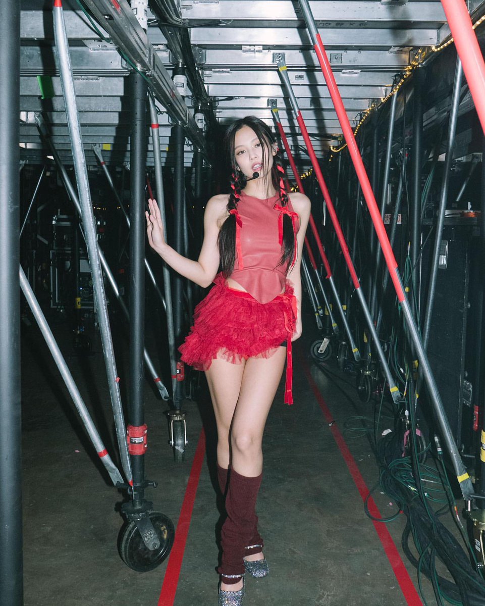 jennie tweet media