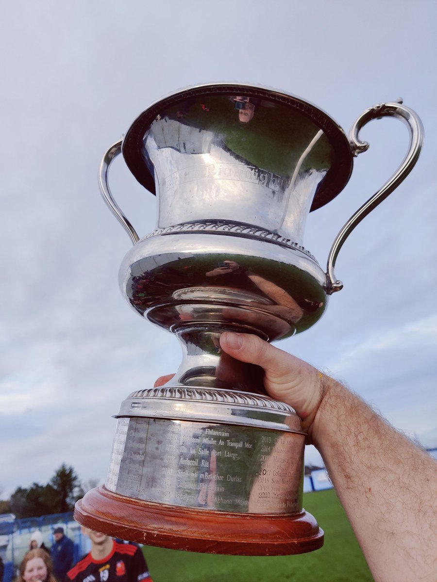 fergallyons55's tweet photo. I had missed schools hurling. Some performance from two outstanding teams today in the #deanryan final. @ArdscoilRisLimk @Munsterpps https://t.co/dzu5rlrdcC