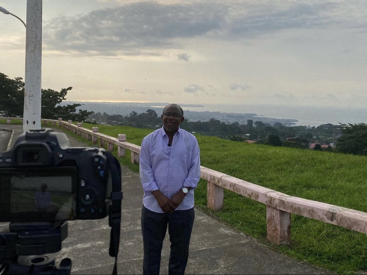 bubi_ge's tweet photo. Trabajando en el documental sobre los Últimos escarificados de la isla de Bioko.
Un trabajo apasionante que nos llevará por los principales rincones de la isla.
#culturabubi #isladebioko #bioko #rebola https://t.co/77AtFG4Cdd