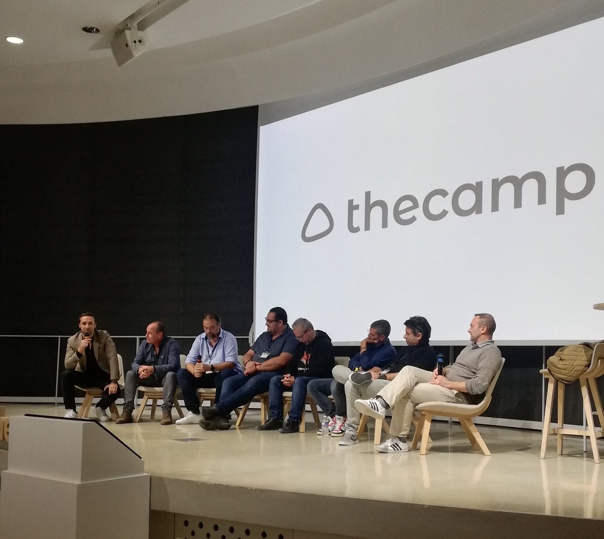 Clap de fin du #SAS22 version #SEO dans le verdoyant et lumineux @thecampProvence 🌳 ! Merci aux conférenciers, partenaires, organisateurs dont <a href="/digimood/">Digimood - SEO / SEA</a>, toujours présent ! 🚀 Demain, rencontrez notre équipe #SEA <a href="/digimood/">Digimood - SEO / SEA</a>