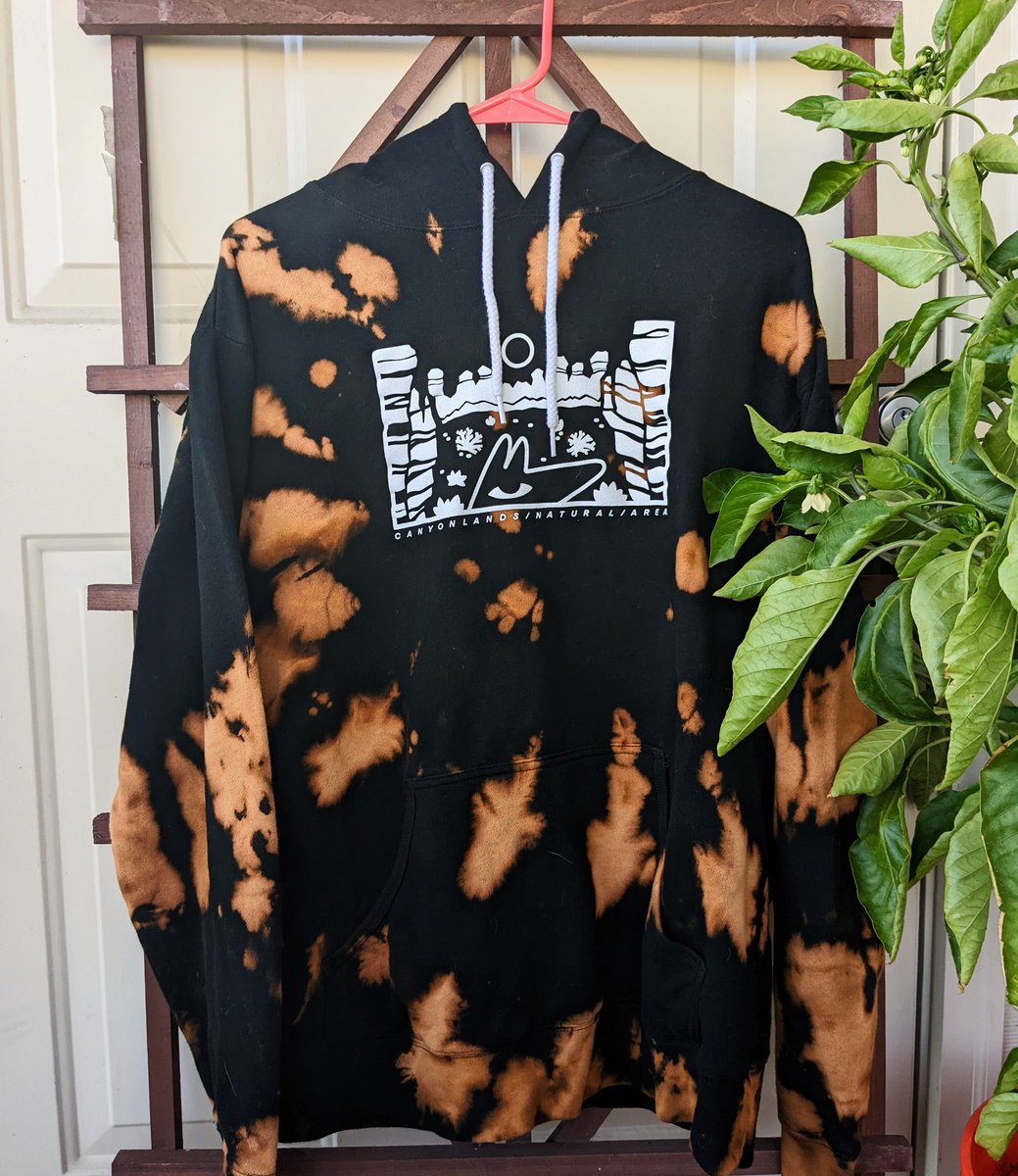 MOTEL777_'s tweet photo. i want to first showcase one-of-a-kind items that only have 1 available! we have a large CANYONLANDS hand dyed hoodie, a woodburning of the artmart mascots, an appliqué goat tapestry, and 2 screen printed wearables 💌 https://t.co/LlrTisDnQ1