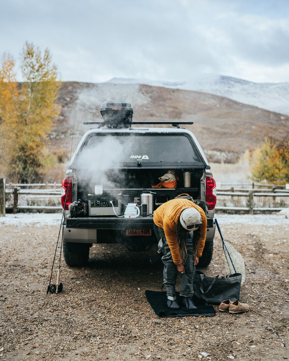 GoalZero's tweet image. You love to get out in the wild, and we love to help you make it happen. Head out on your hunting and fishing trips this year with Goal Zero to keep your phones, GPS, and satellite communications running. #hunting #fishing #poweredbygoalzero