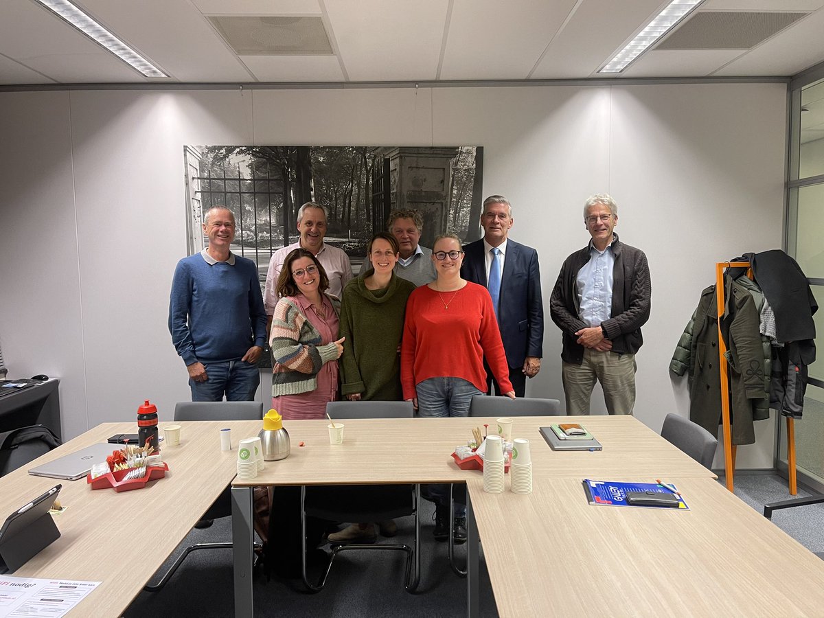 Vanavond als voorzitter van de gemeenteraad op bezoek geweest bij de fractie Open <a href="/sociaalengroen/">OPEN Sociaal & Groen</a> . Fijn gesprek gehad.