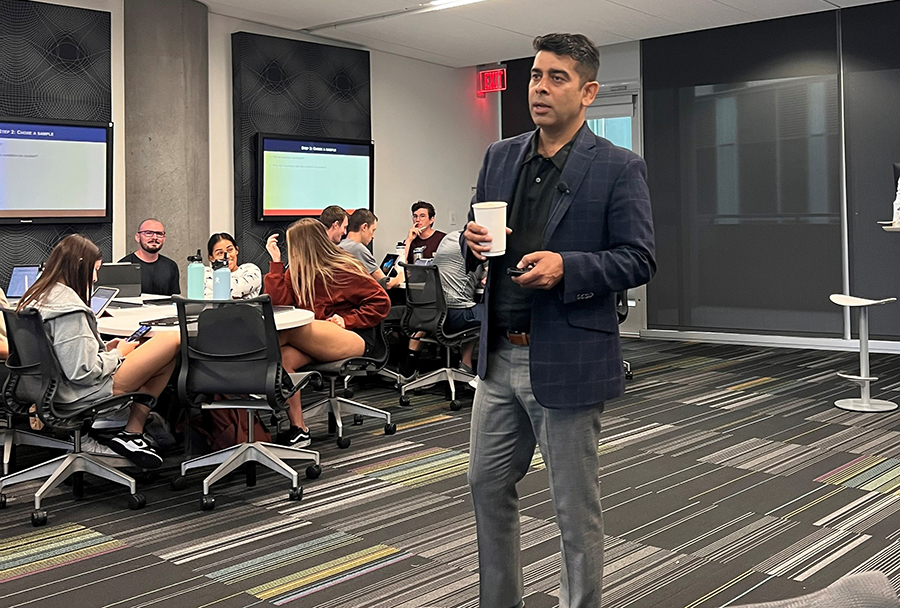 NAUAlumni's tweet image. #PridePoint Learn how NAU Assistant Professor Amit Kumar is studying the relationship between race/ethnicity, poverty, and stroke treatment and recovery ➡ bit.ly/3Ueg5lp