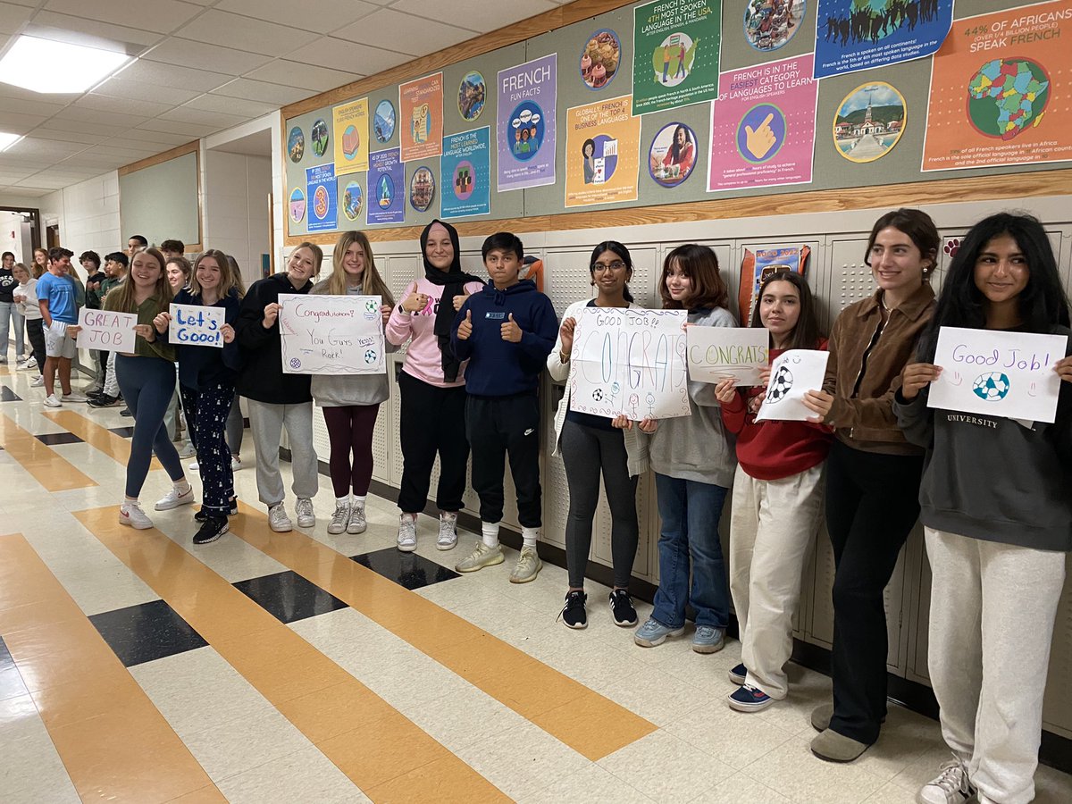 Cheering on our state champions!  Go cats! #LvilleFrench