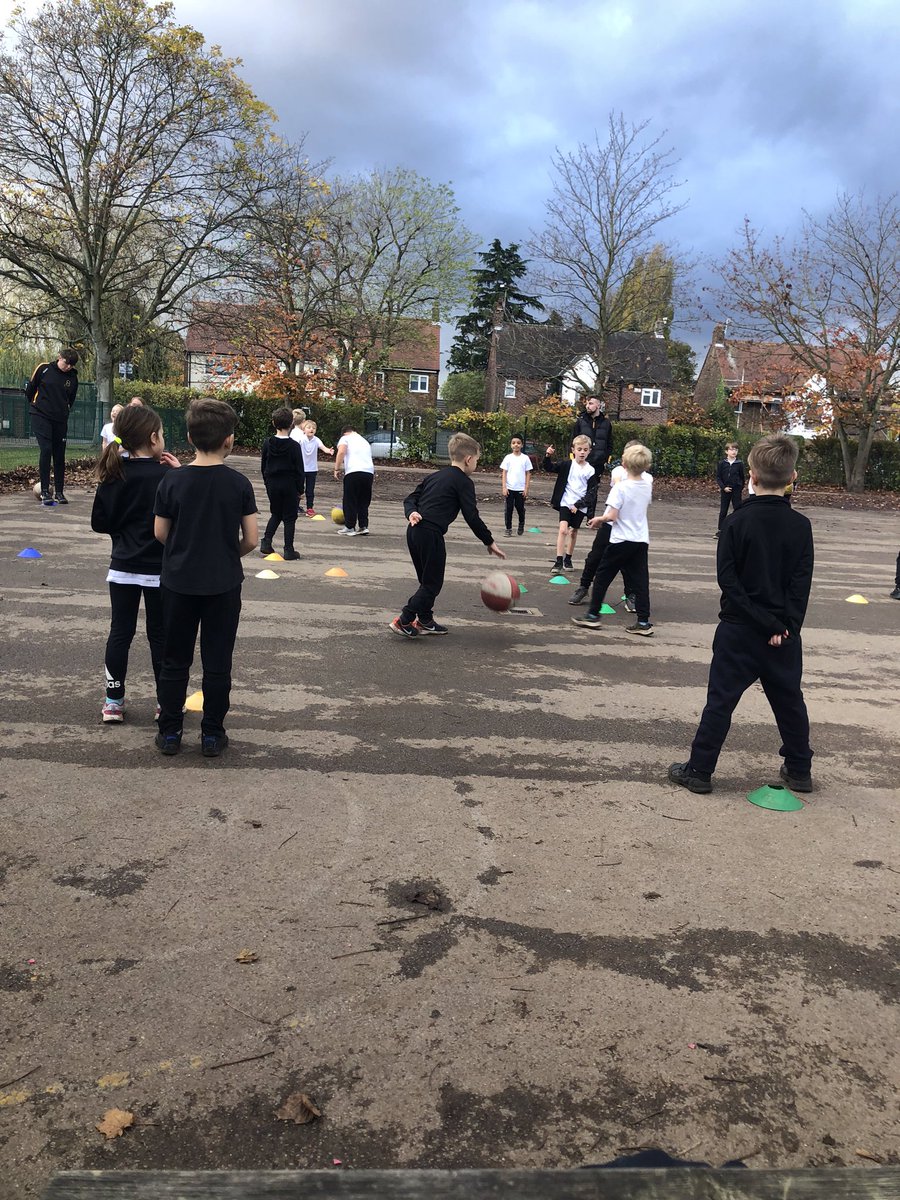 This active8 lesson was the best ever! The children were buzzing about basketball- dribbling, dodging, passing... it was all going off! 🏀 #Bessacarrpe