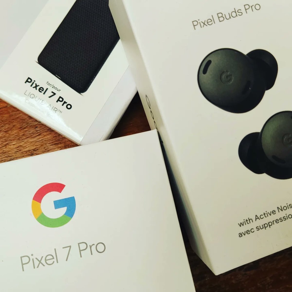 ShipKoolstuff's tweet photo. Top deliveries today!
#pixel7pro #pixelbuds2 #macbookairm2 https://t.co/mgYkFPFgiq