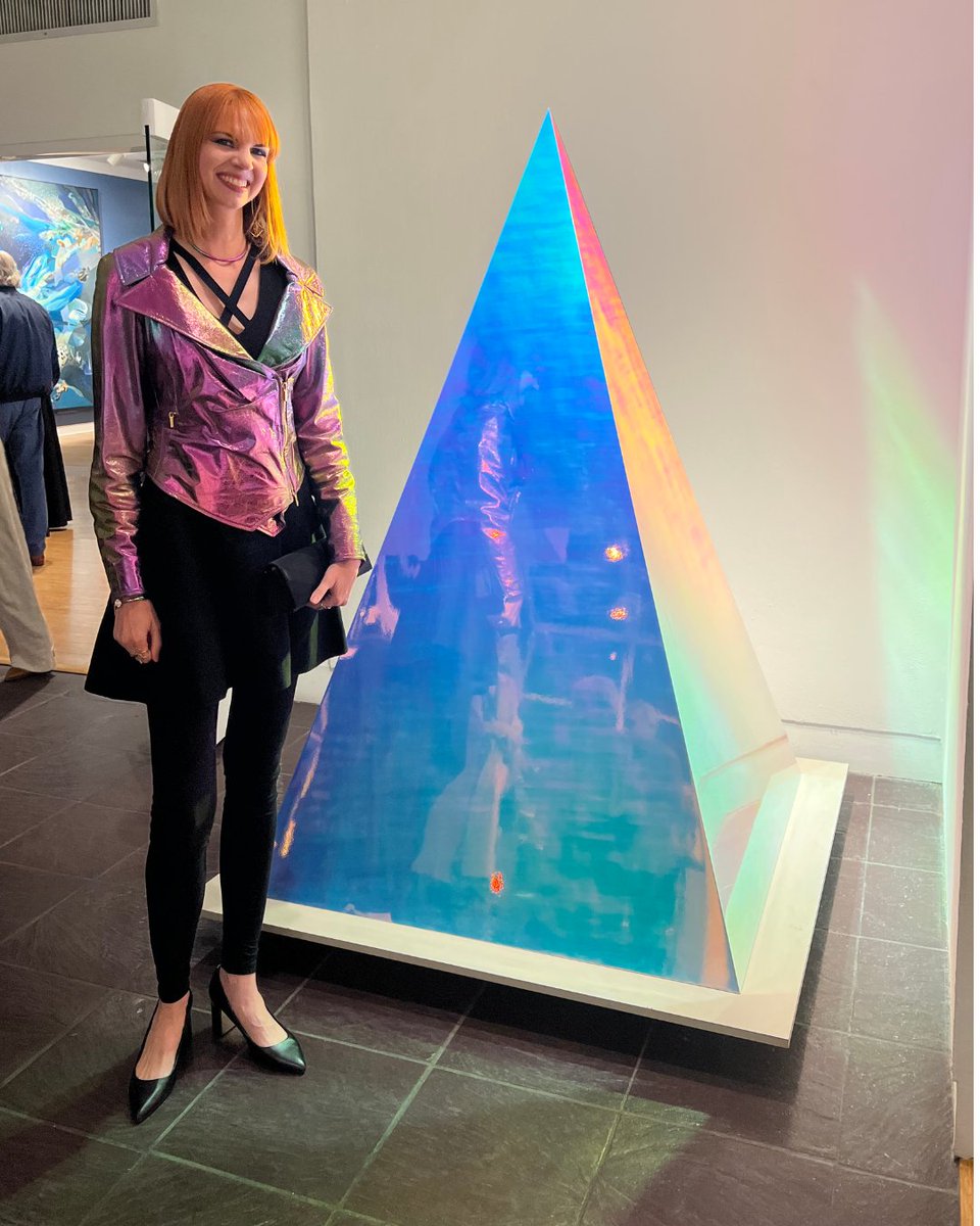 LagunaArtMuseum's tweet photo. Didn't get enough of the striking #ArtandNature2022 installation #Pyramidion and the artist behind it, Kelly Berg?

Join us at #LAM for Artist Spotlight: Kelly Berg @kellybergart, On Saturday, November 12, at 6 pm.

Secure your spot on the panel at https://t.co/DZq7sIHWcQ! https://t.co/9qZ54fSaMe