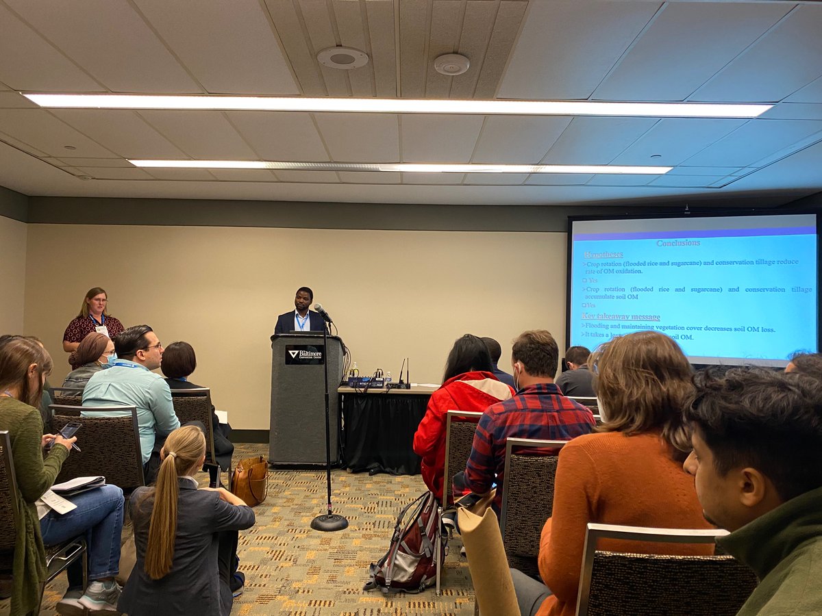 UFSustainableAg's tweet image. We came, we presented, we are exhausted….#asa2022 @EvergladesREC @ErecStudent @SoilWaterSci