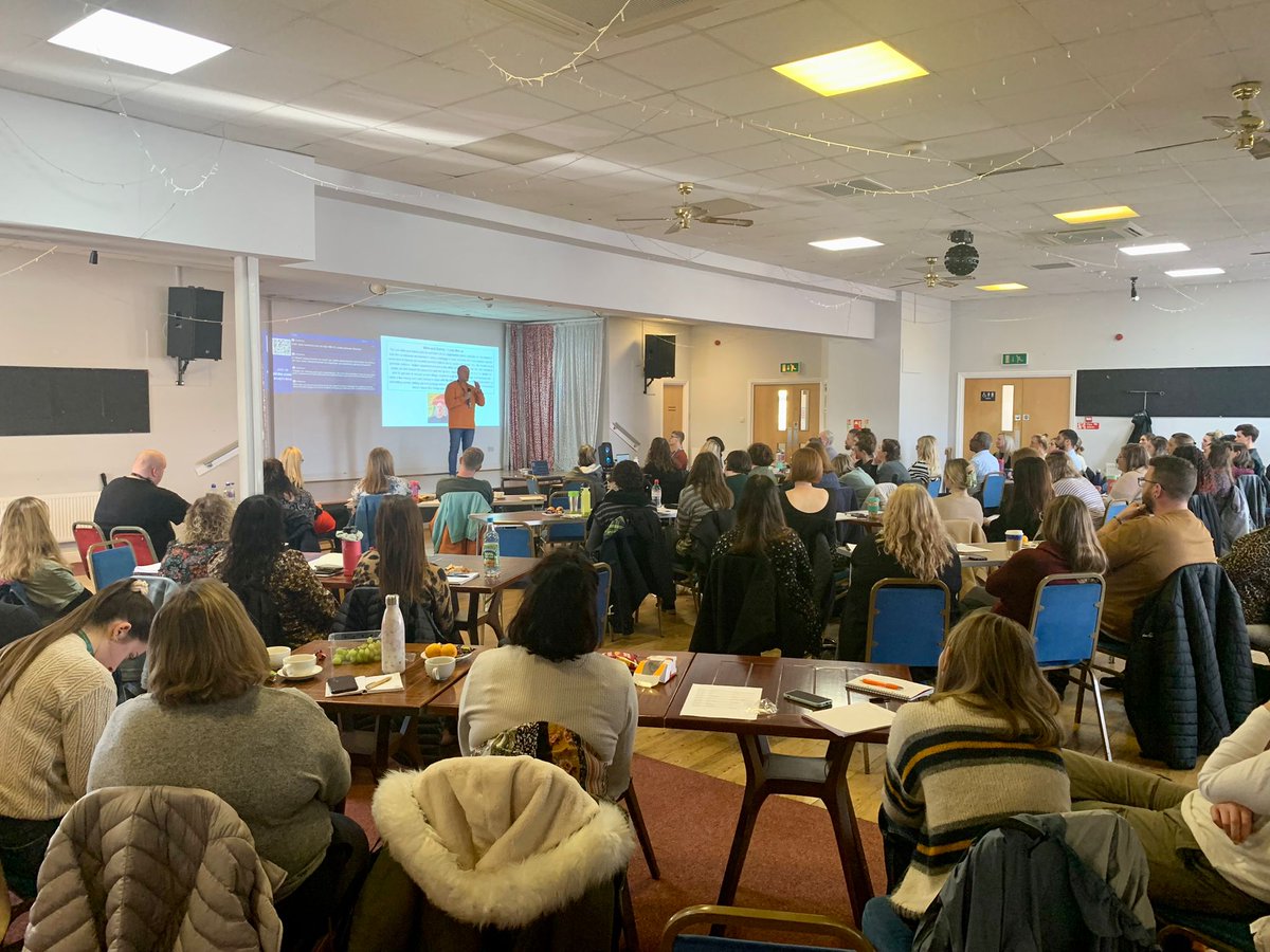 Lads Like Us tweet media