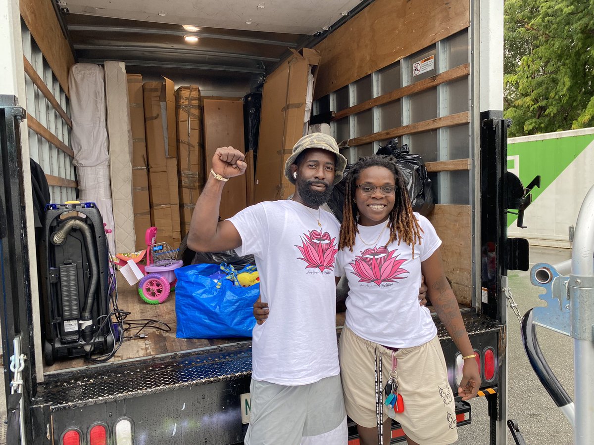 Neither rain nor heat nor gloom of night stops our Thrift team from moving guests of <a href="/LotusHouse1/">Lotus House Shelter</a> into their new homes and bright futures! 
•
•
•
#brightfuture #newbeginnings #furniture #donate #community