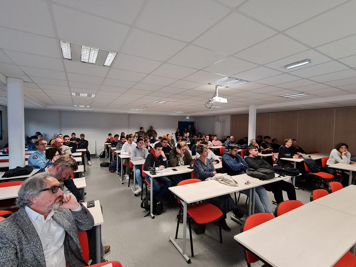#JobsTIC, forum des métiers du #numérique, de la #cybersécurité et de l'#innovation faisait étape à #Tarbes et a réuni plus de 100 personnes

Merci aux participants, partenaires, intervenants, membres de nos commissions cybersécurité et emploi formation pour cette belle édition !
