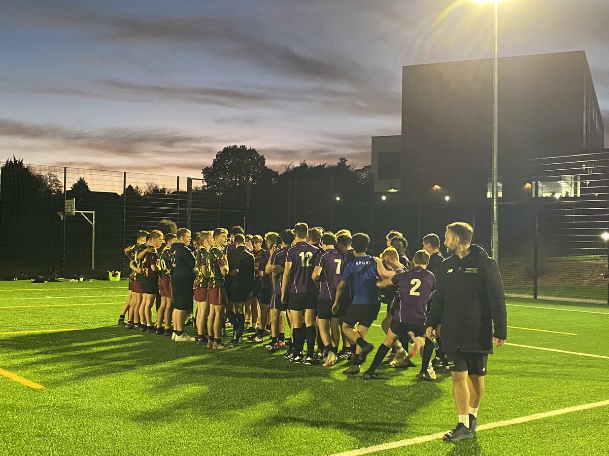 It felt so good to see our U18 rugby first team finally make their home debut under the lights with a testing game ending 26-22 in Canterbury’s favour. Well done to all involved for a fantastic evening of rugby!!