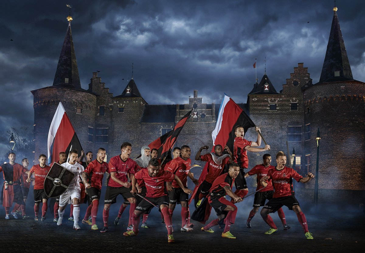 Wanneer komt de <a href="/KNVB/">KNVB</a>
 eindelijk langs voor een originele teamfoto van het Nederlands elftal? <a href="/OnsOranje/">OnsOranje</a>

<a href="/hendrikshelene/">Hélène Hendriks</a>  : zeg er eens iets van 😉
#teamphoto #soccer #soccerteam #FIFAWorldCup2022 #FIFAWorldCup #knvb