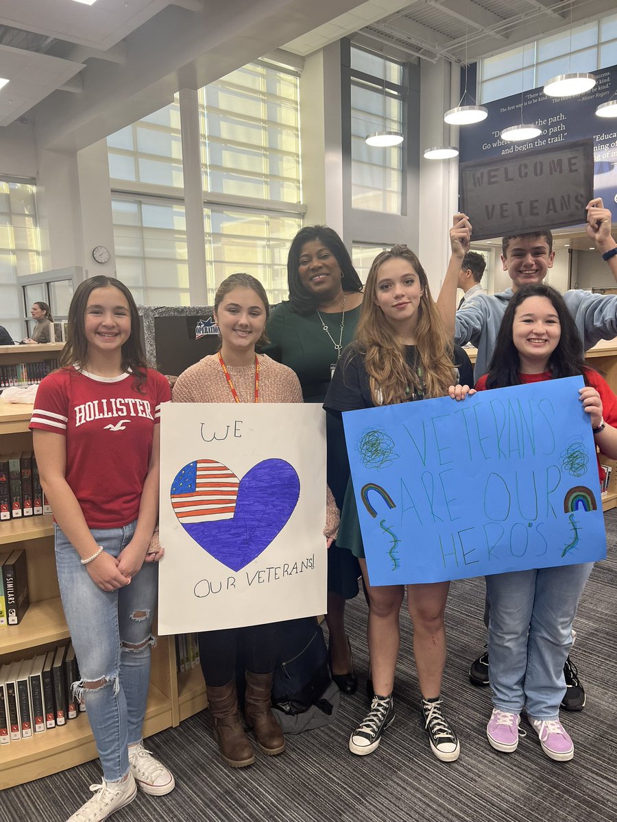 Catherine Porter-Lucas tweet media