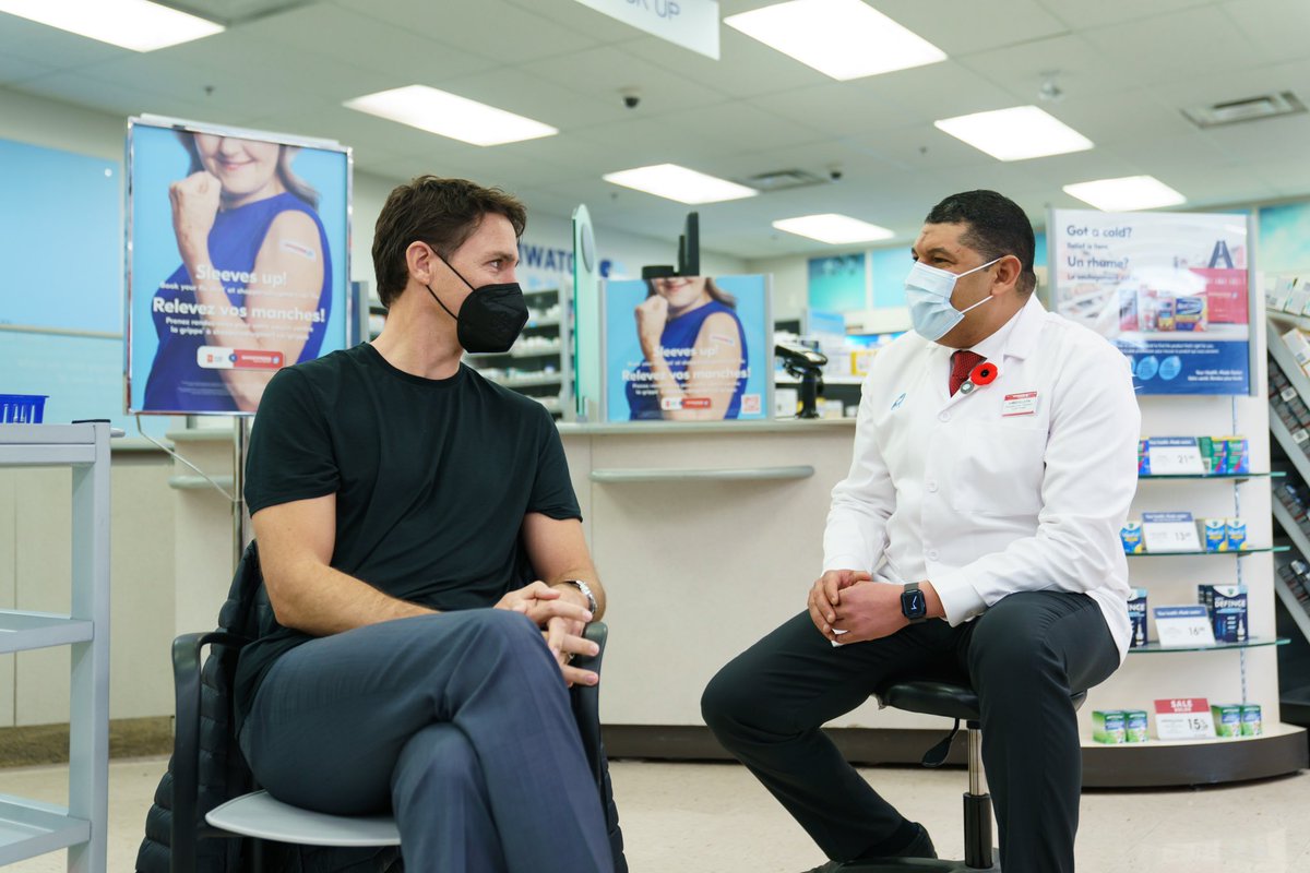 JustinTrudeau's tweet photo. Boosted. If you’re eligible for your booster but haven’t yet rolled up your sleeve, or if your kids aren’t up to date with their COVID-19 vaccinations, now’s the time to change that. And while you're there, get your flu shot, too – I made sure to get mine this morning. https://t.co/UNA8R8JoVf