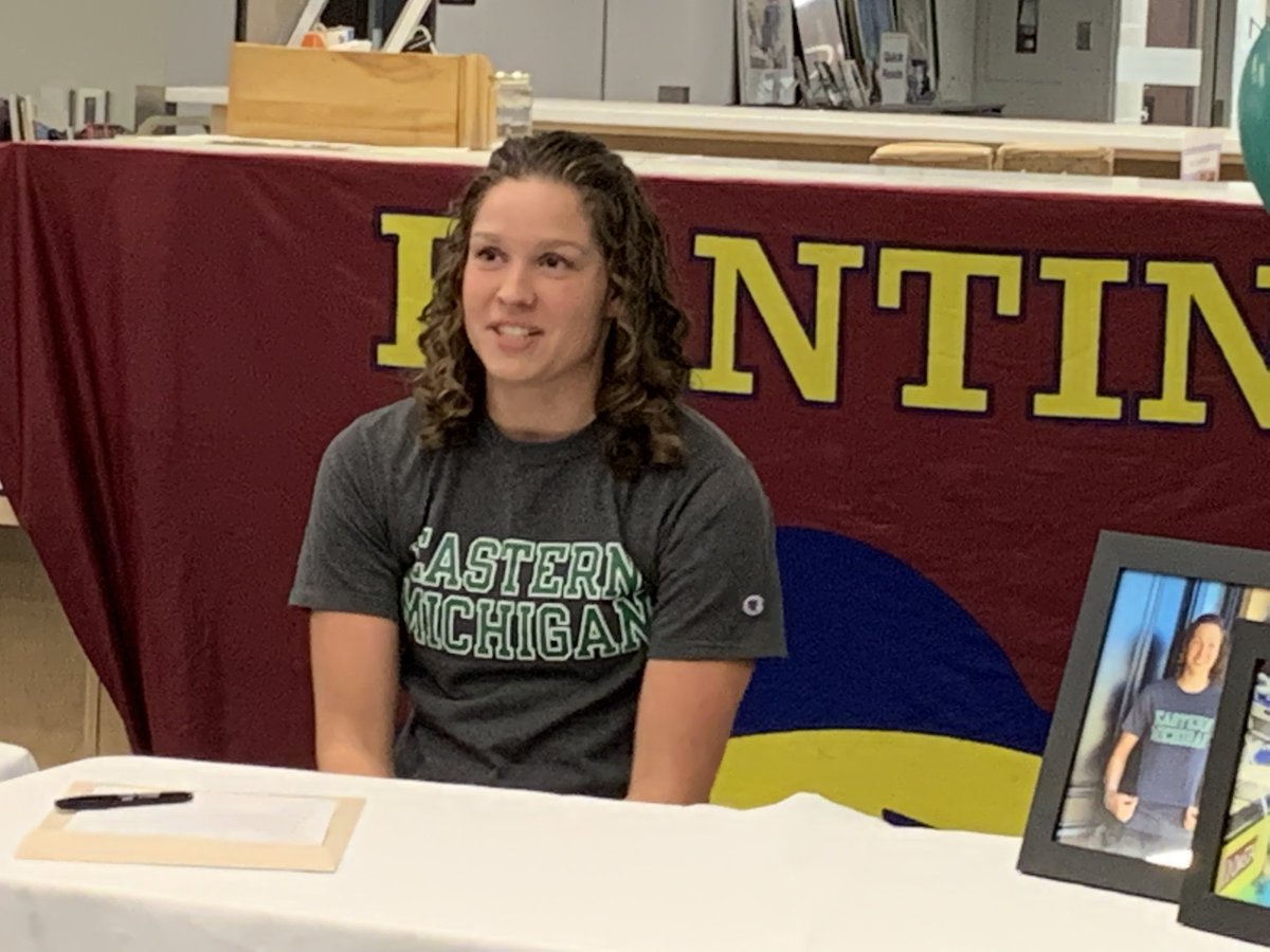 bantingbroncos's tweet photo. Congratulations to Siporah Sang on her signing with Eastern Michigan University for swimming. Your family, coaches and teachers are incredibly proud of your accomplishments! @bantingbroncos https://t.co/5svqKE1gGz