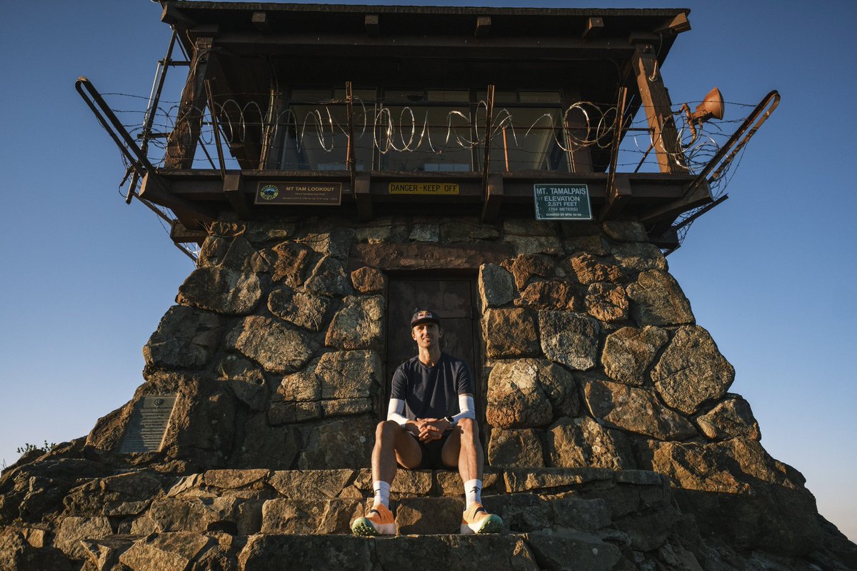 An ode to Mt. Tamalpais by <a href="/RyanThrower/">Ryan Thrower</a>. 🙏

youtu.be/K8SuO1wNMpc