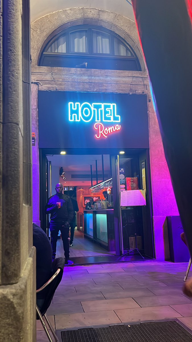 Tom10ZiGTech's tweet photo. Struggling to get into a party tonight? Meet us for a drink at Hotel Roma. #ThinClient #ZeroClient #VDI #VMwareExplore https://t.co/sxvK89Rj6S