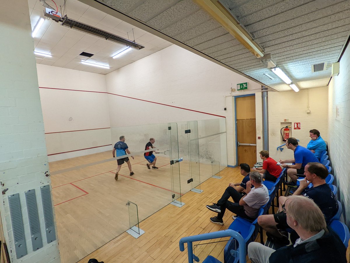 lichfieldsquash's tweet photo. Great to see the return of @StaffsSquash teams league @keslichfield. This is our opener v Oak Park and we're down to a no. 1 string decider ... Result to follow #teamsquash https://t.co/IW2HEIaxhn