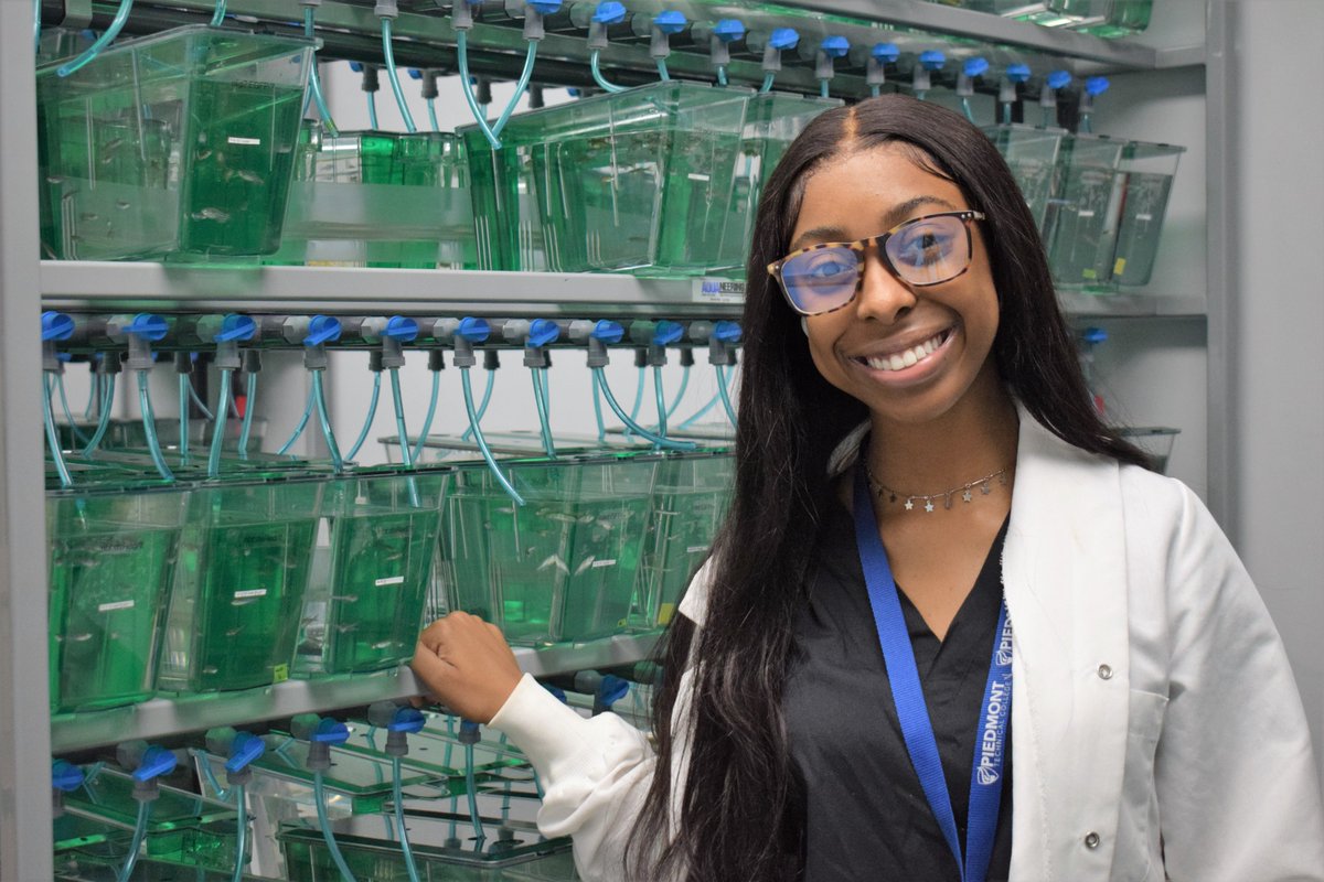 RTC student Saniyah Strong develops real world skills as an  Apprentice w. <a href="/GreenwoodGenCtr/">Greenwood Genetic</a>. Partnerships like this prepare our students to be College and Career ready! <a href="/ChipWhitt1/">Chip Whitt</a> <a href="/Gwd50Schools/">Greenwood 50 Schools</a> 
#youthapprenticeship #collegeandcareerready #GreenwoodSC #workbasedlearning