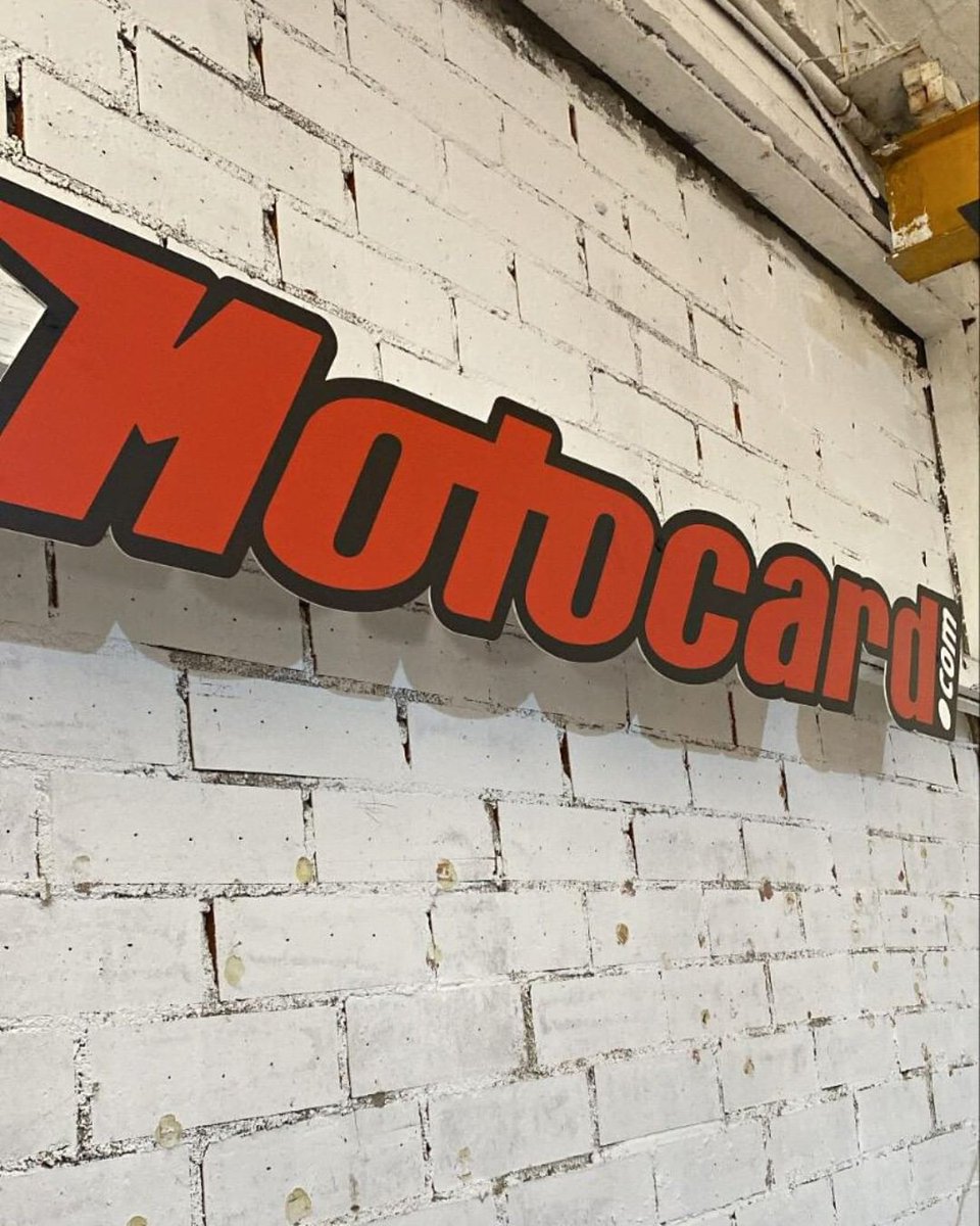 motocard's tweet photo. ¡Moter@! ¡Hasta el 12 de noviembre estamos en el @RECStores de Igualada! 🔥 Te esperamos de 10h a 21h con las mejores marcas, para que puedas equiparte como un/a PRO. 🤩 

¿Te lo vas a perder? 😉

#Rec0 #recstores #igualada #recstoresigualada #moto #motocardstore https://t.co/WNpnQTfI04