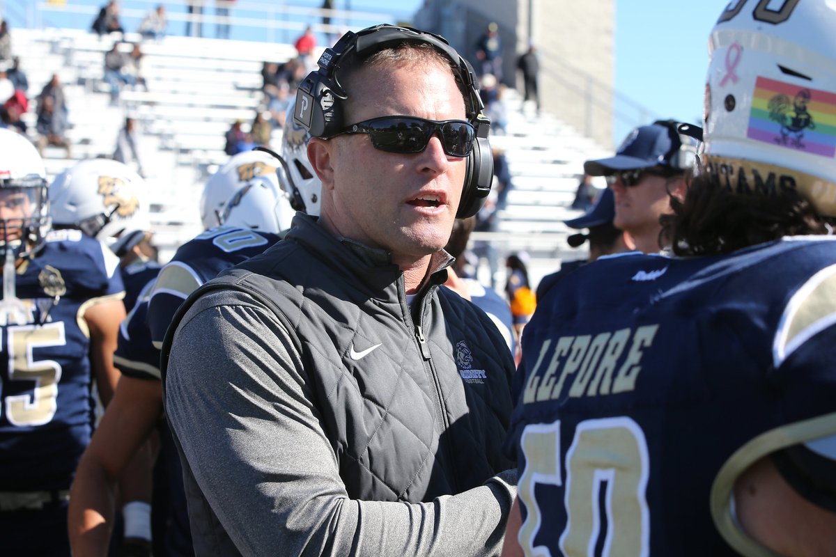 Listen to Trinity @trincollfb Head Football Coach Jeff Devanney's Interview on the @RobDibbleShow at 4:30 today on ESPN Radio 1300 AM and 97.9 FM as the Bantams go for a Perfect Season Against Wesleyan Saturday; 979espn.iheart.com