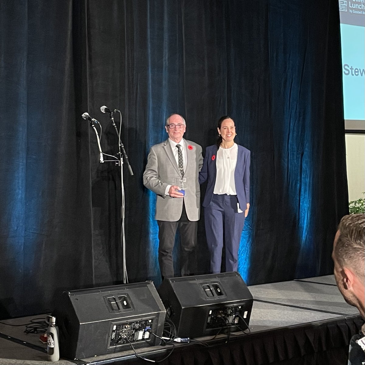 Congratulations @GoodwillAmity Achiever of the Year winners and the Business Partner of the Year -- you are changing lives through the power of work. #PowerLunch Thanks @karinagould @PamDamoff @stcrawford2 @NatalieKPierre @Effie_ONB @HamiltonsMayor for your support 👏👏👏