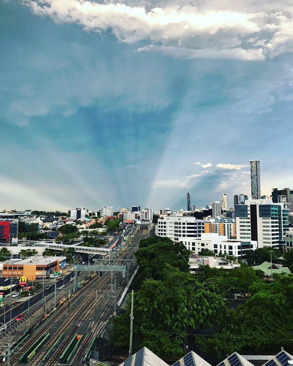 petedawkins's tweet photo. @stephenb182 throw back to this pretty view - miss having you up here https://t.co/36oda0U7N2