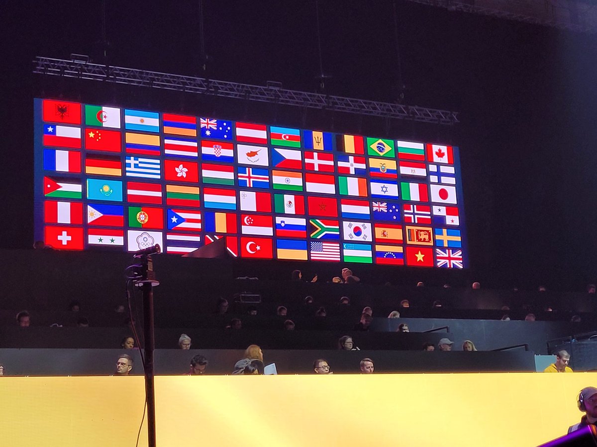 drshums's tweet image. Proud #SriLankan moment to see the national flag at the World Gymnastics Championships @WGC2022, thanks to @MilkaDeSilva1 😀