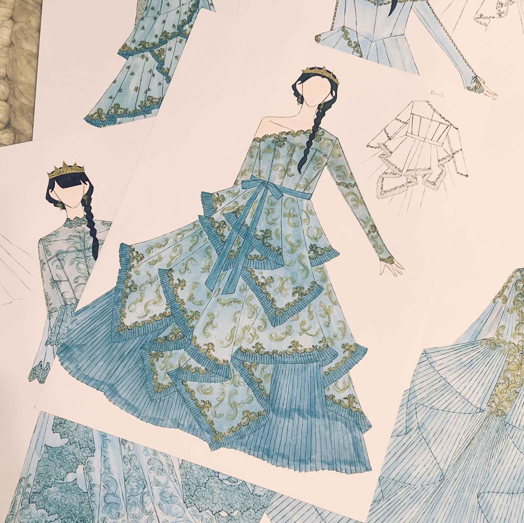 櫻坂46　菅井友香さん　模写　キャンバス絵 Amazon.co.jp: 欅坂46菅井友香セクシービキニ写真ポスター絵画