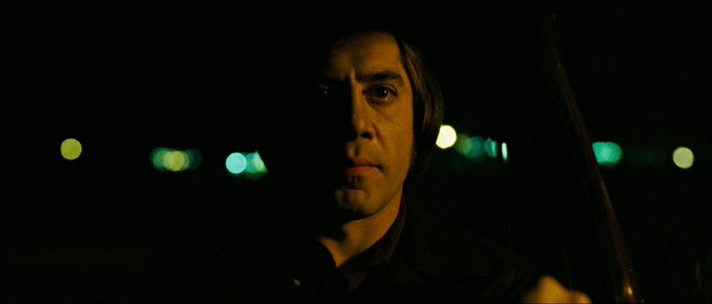 DiscussingFilm's tweet photo. 15 years ago today, ‘NO COUNTRY FOR OLD MEN’ released in theaters. https://t.co/OrjdF1uAfM