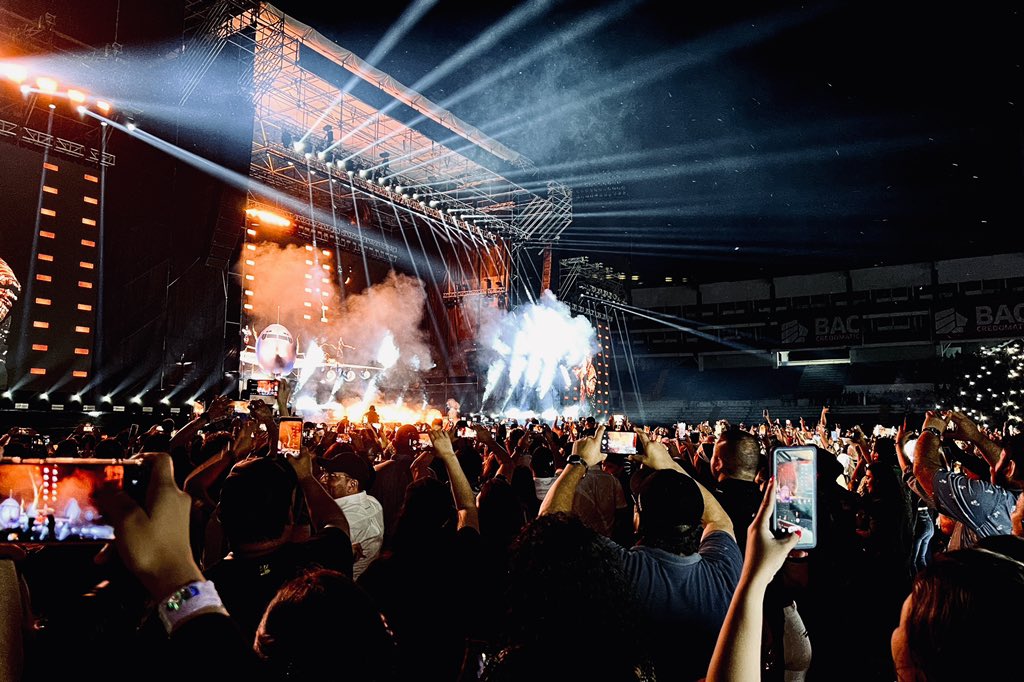 MuniDeSPS's tweet photo. Por concepto de alquiler del Estadio Olímpico Metropolitano y ventas de boletos para palco en el concierto de Daddy Yankee, la administración de nuestro alcalde Roberto Contreras recaudó una importante cantidad de fondos, que serán utilizados en obras para la ciudad. https://t.co/IZzJAocWgI