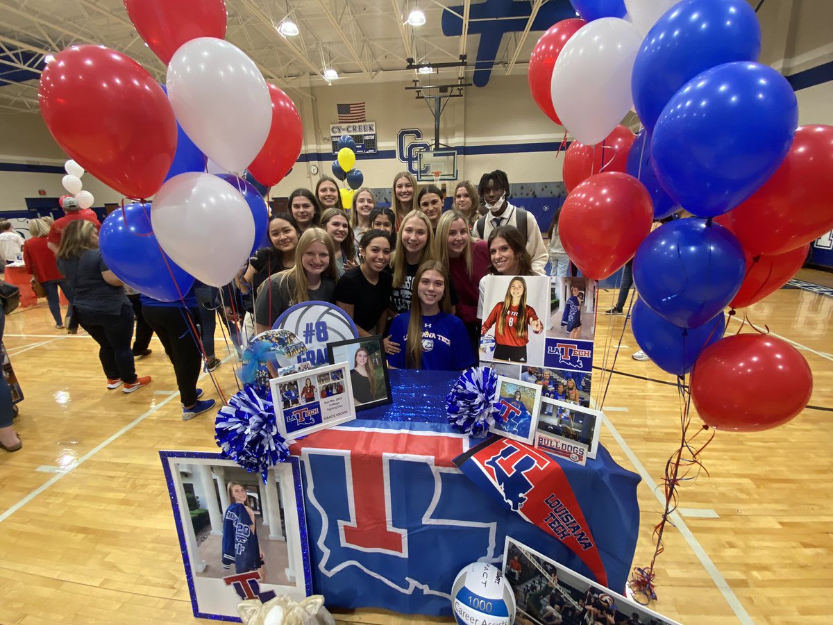 Signing day!!! Congratulations Grace and Sofia! We are excited to watch you ✨ at the next level!