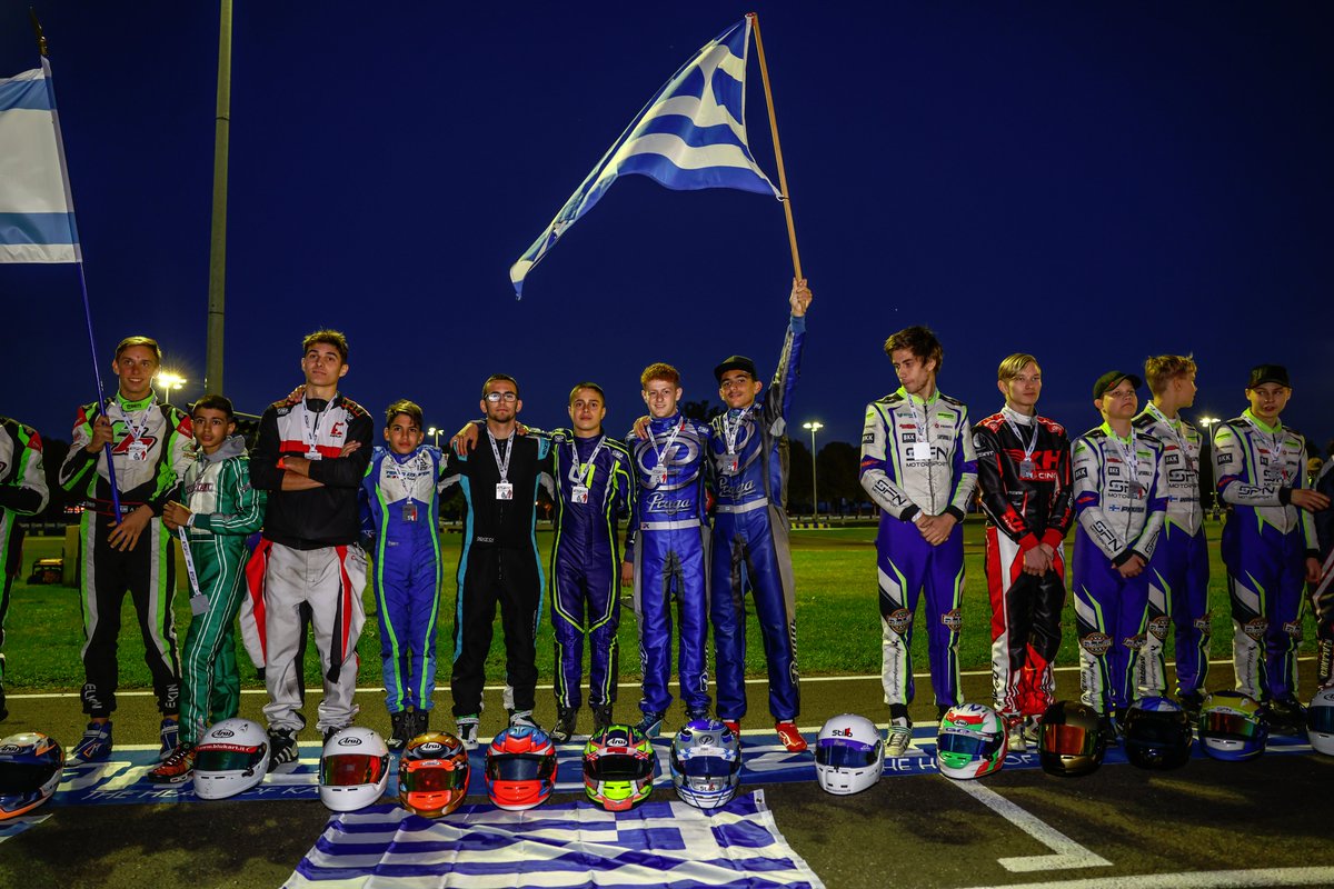 IAMEGreece's tweet photo. Η 2η εβδομάδα δράσης στο πλαίσιο των IAME World Finals 2022 περιελάμβανε τους αγώνες των κατηγοριών X30 JUNIOR &amp; X30 SENIOR. Δείτε στιγμές από την προσπάθεια των 7 Ελλήνων  που αγωνίστηκαν στις εν λόγω κατηγορίες στο Le Mans International Karting Circuit: https://t.co/BfdrHOfzDk https://t.co/ssciBCazFC