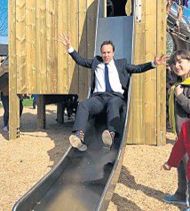 AnxietySunshine's tweet photo. This has to be the most hilarious surreal thing ever to be seen on #ImACeleb Matt Hancock being asked how are you at slides? Make no wonder Seann Walsh cannot keep a straight face 😂 https://t.co/QmV6In5KC2