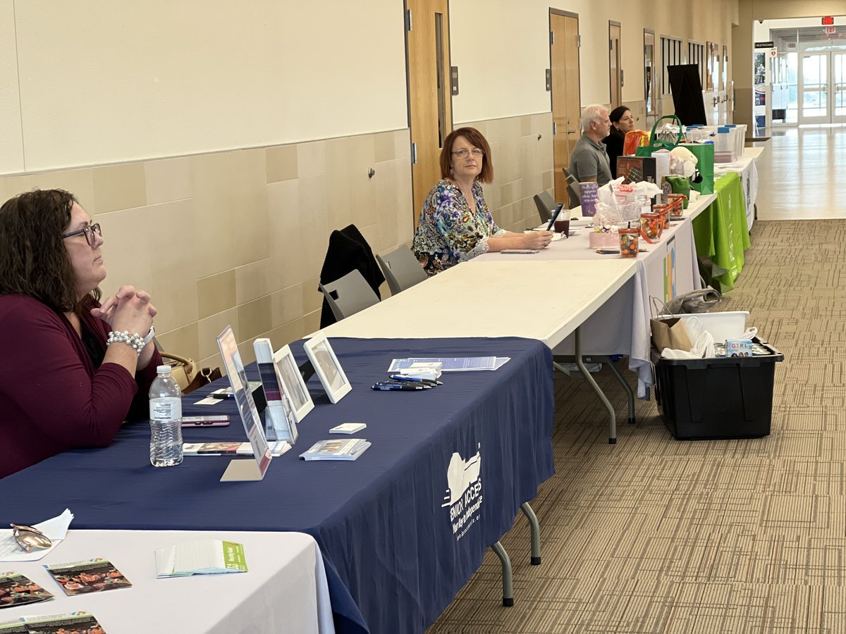 Hutto_Chamber's tweet photo. We appreciate everyone who came out and donated, as well as everyone who joined us for the luncheon today.

We sincerely value what you've done for our community.

#huttochamber #thankyou #donations #luncheon #huttotx #huttocommunity #growingbusiness #nonprofit https://t.co/17xRabEmv4