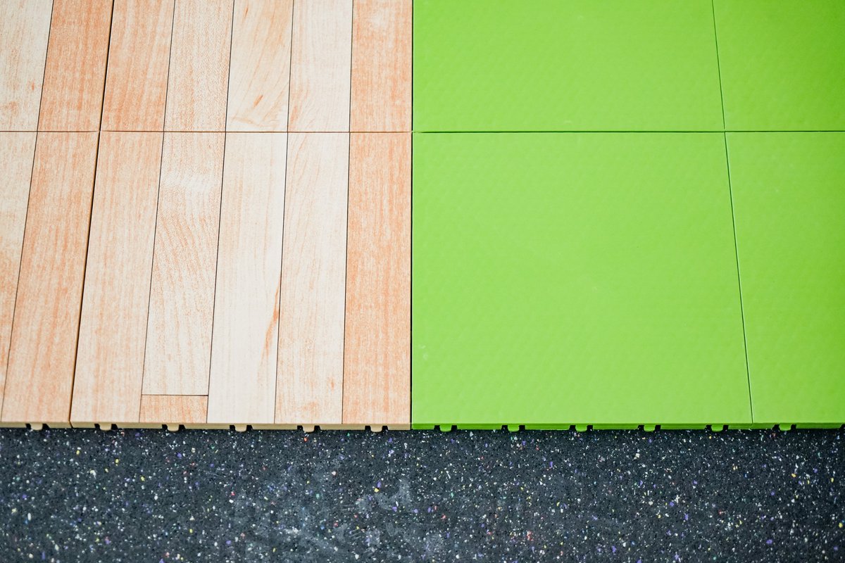 FLComplex's tweet image. The @SportCourtRocki team is hard at work laying down courts in the dome!