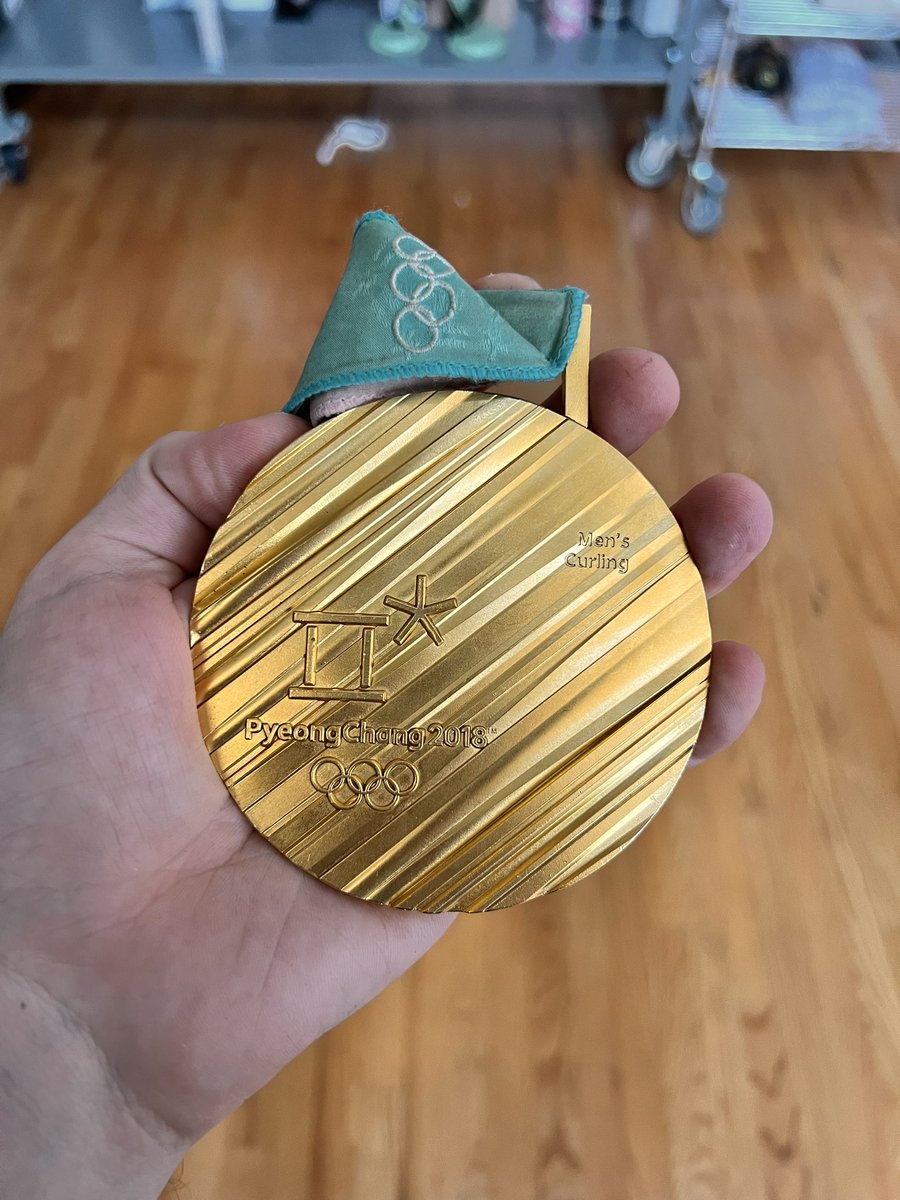 Awesome to meet <a href="/MattJamilton/">Matt Hamilton</a> and show off the <a href="/oakandoscar/">Oak & Oscar</a> workshop! Oh, and to admire that great glorious GOLD! Feel free to come by anytime, lathe is always open if you want to make some chips