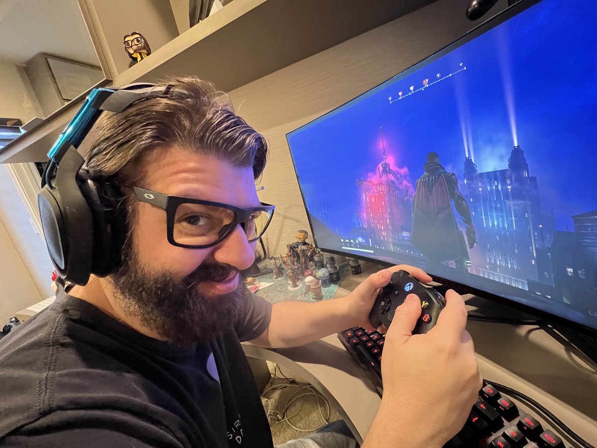 jovemnerd's tweet photo. Se liga no modelo NXTLVL da @oakley que foi feito pra você, gamer que fica muito tempo na frente da tela! Ele conta com lentes de proteção contra a luz azul nociva e design confortável pra usar junto com o Headset. Garanta seu: https://t.co/mnSy25F1Tr #prizmgaming #publicidade https://t.co/6EMxCz9YIe
