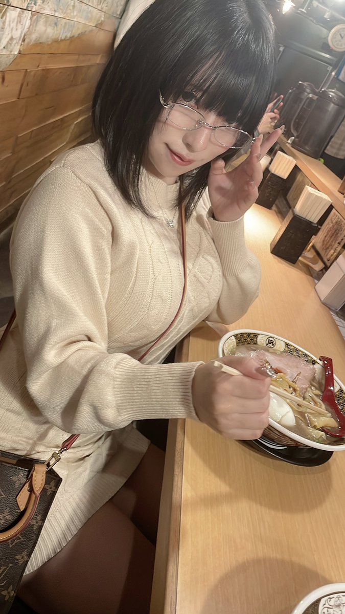 無無田さんのエロ画像、2022年11月10日12時12分19秒に投稿